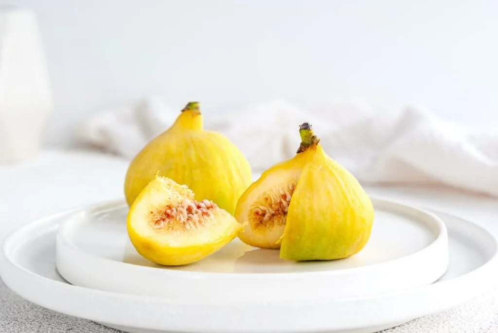 Yellow fig